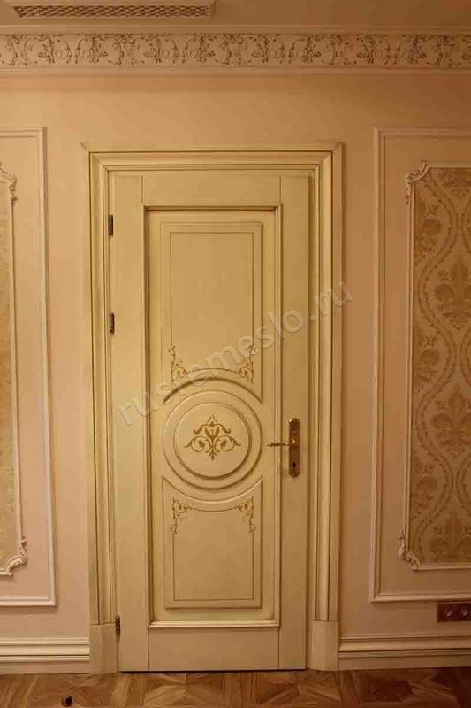 Межкомнатная дверь из массива ольхи и МДФ