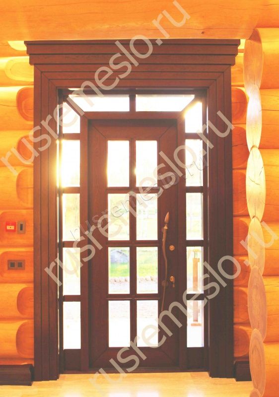 Дверь входная из массива дуба со стеклом